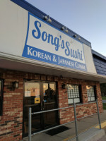 Song's Sushi inside