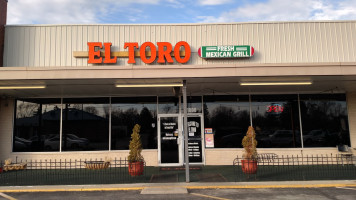 El Toro outside