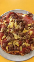 Bullwinkle's Pizza Parlor food