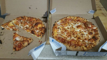 Domino's Pizza food