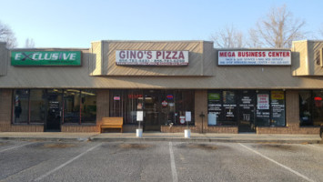 Gino's Pizzeria In L food