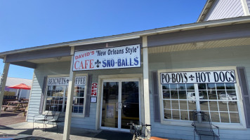 David's New Orleans Style Cafe Sno-balls outside