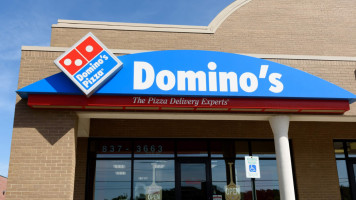 Domino's Pizza food