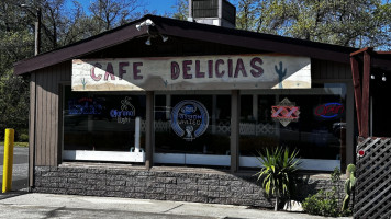 Cafe Delicias outside