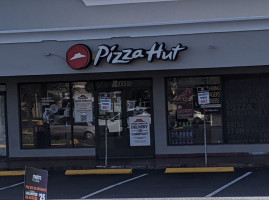 Pizza Hut food