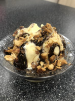 Braum's Ice Cream Dairy Store food