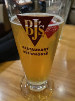 Bj's Brewhouse food