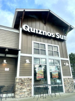 Quiznos food