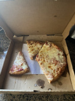 New York Pizzeria food