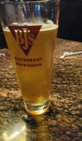 Bj's Brewhouse food