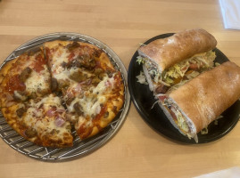 Davanni's Pizza Hot Hoagies food