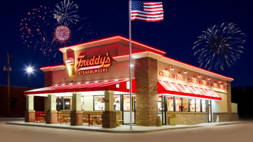 Freddy's Frozen Custard Steakburgers food