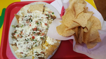 Fuzzy's Taco Shop food