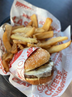 Red Robin Gourmet Burgers And Brews food