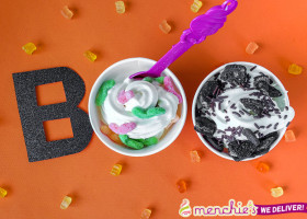 Menchie's Frozen Yogurt food