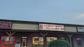 Chinatown Chinese outside
