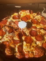 Round Table Pizza food