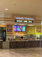 Wetzel's Pretzels food