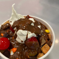 Menchie's Frozen Yogurt food