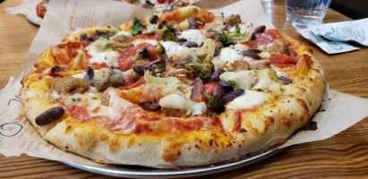 Blaze Pizza food