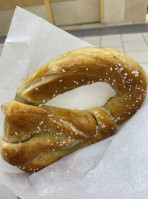 Wetzel's Pretzels food