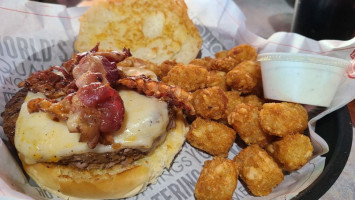 Fuddruckers food