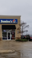 Domino's Pizza outside