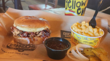 Dickey's Barbecue Pit food