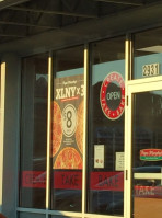 Papa Murphy 's Take 'n ' Bake Pizza outside