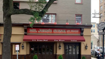 Mr. John's Steakhouse food