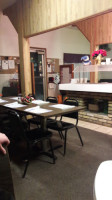 Albany Pizzaria inside