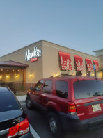 Newk's Eatery outside