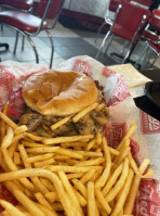 Freddy's Frozen Custard Steakburgers food