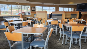 Culver’s inside