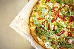 Blaze Pizza food