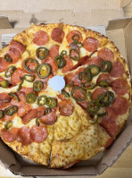 Round Table Pizza food