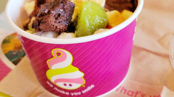 Menchie's Frozen Yogurt food