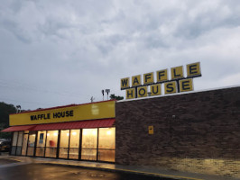 Waffle House outside