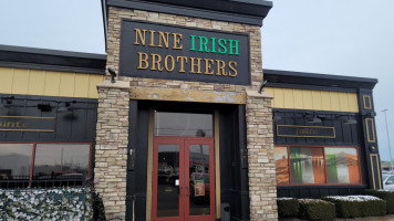 Nine Irish Brothers Lafayette outside