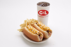 G&l Chili Dogs food