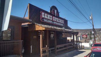 Sand Springs Saloon Steakhouse outside