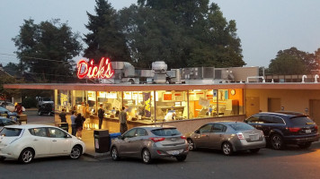 Dick's Drive-in food