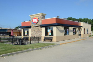 Dairy Queen Grill Chill outside