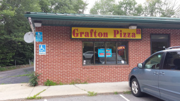 Grafton Pizza food