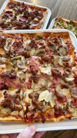 Ledo Pizza food