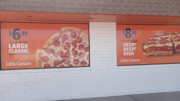 Little Caesars Pizza food