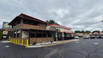 Taqueria Los Hermanos outside