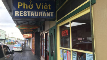 Phở Việt outside