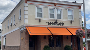 Café Amarcord outside