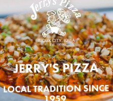 Jerry's Pizza food